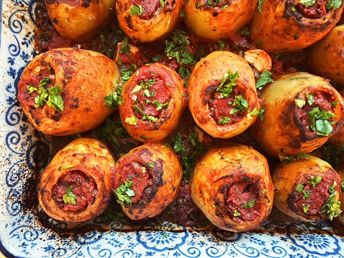 Middle Eastern Stuffed Potatoes (Batata Mahshi)
