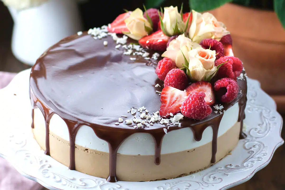 Bird's Milk Cake w Coffee