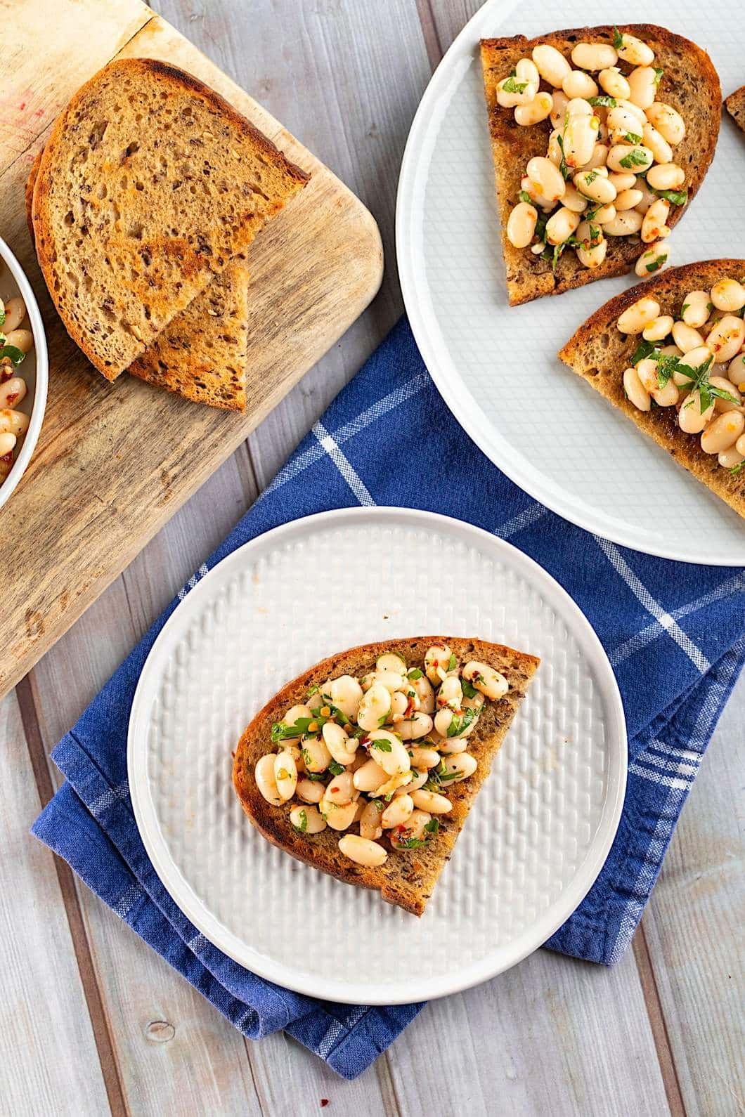 White Bean Bruschetta with Garlic and Rosemary