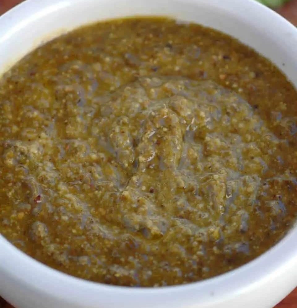 Cashew and cilantro pesto
