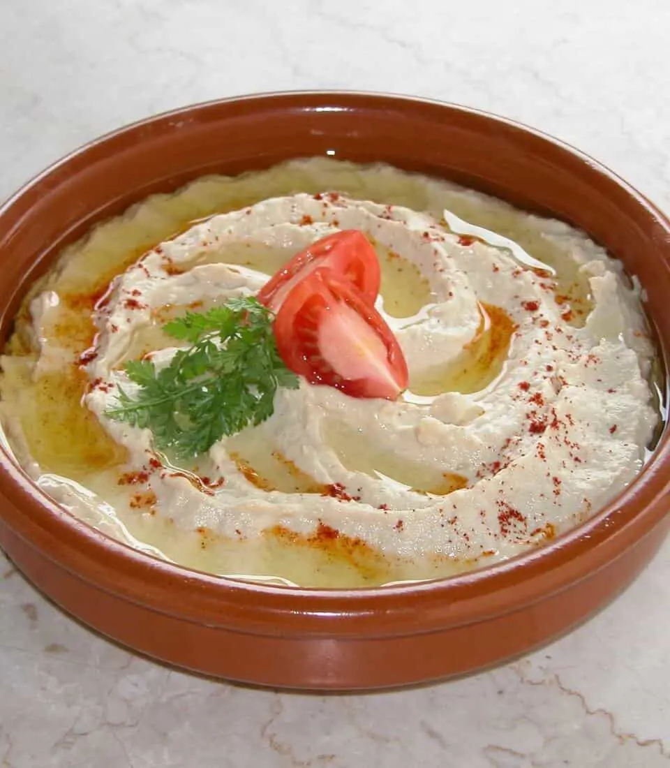 HUMMUS