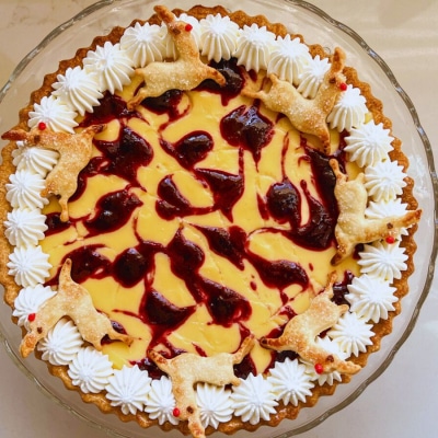 Mango & White Chocolte Tart w/ Raspberry Coulis