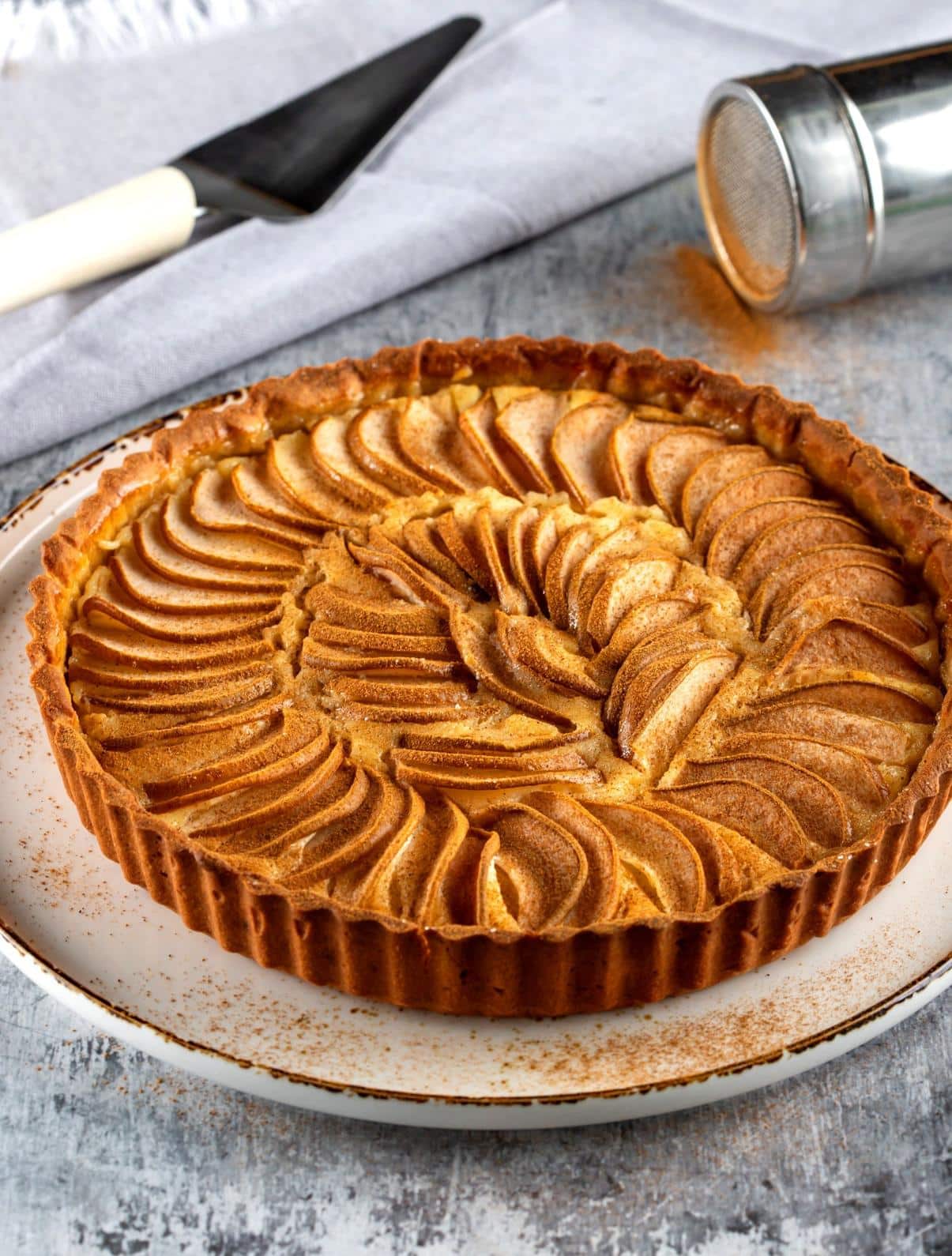 Rustic Pear Tart w/ Cream Cheese Filling