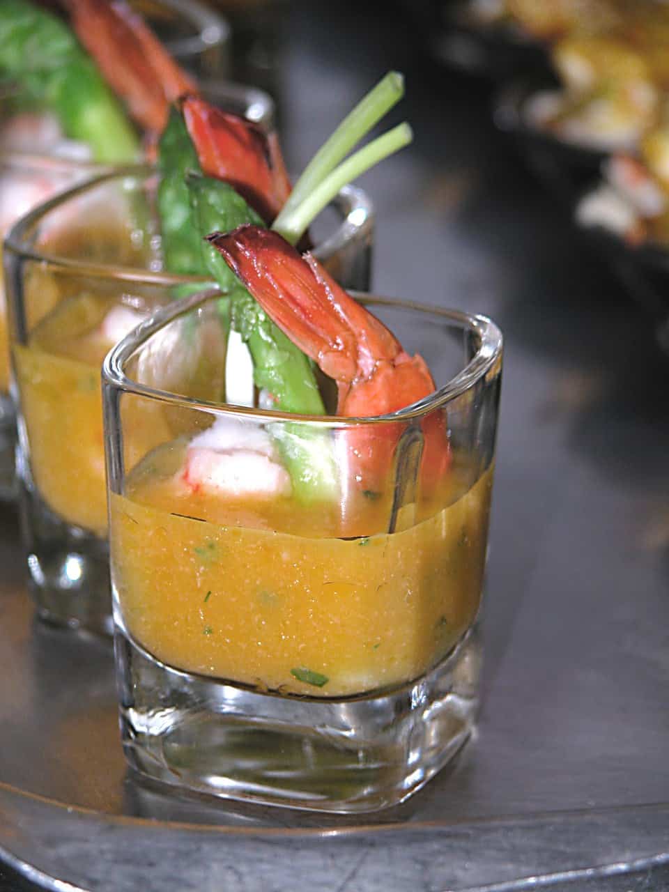 PRAWNS IN CARROT, LIME AND CILANTRO DIP
