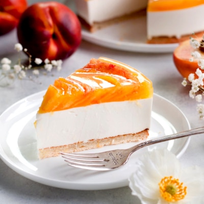 Yogurt & Peach Cake